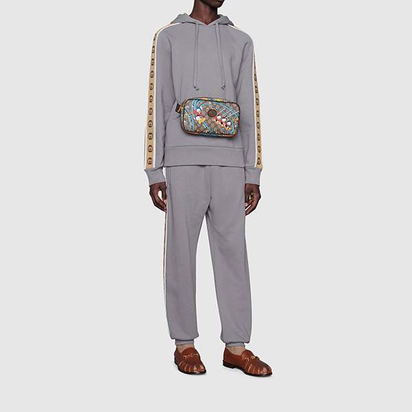 グッチ x DISNEY ドナルドダック プリント ベルトバッグ 602695 2O4AT 8679